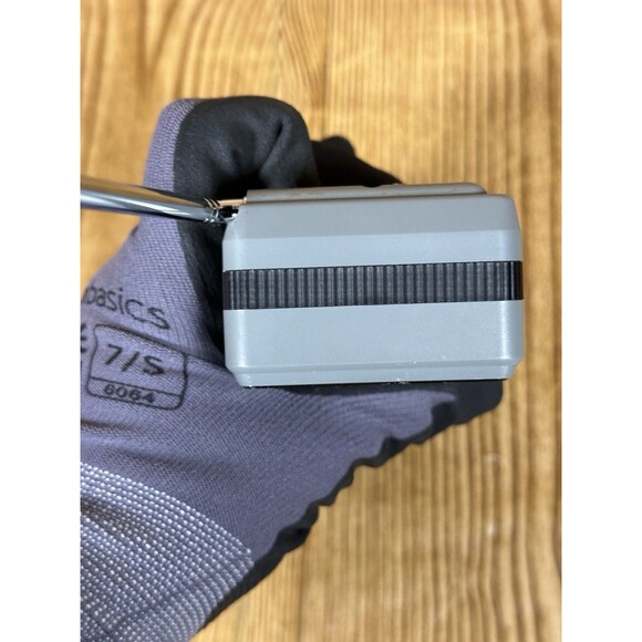 Vintage Sony Watchman FD-10A Handheld Pocket TV VHF/UHF‎ PARTS ONLY READ - Picture 10 of 13